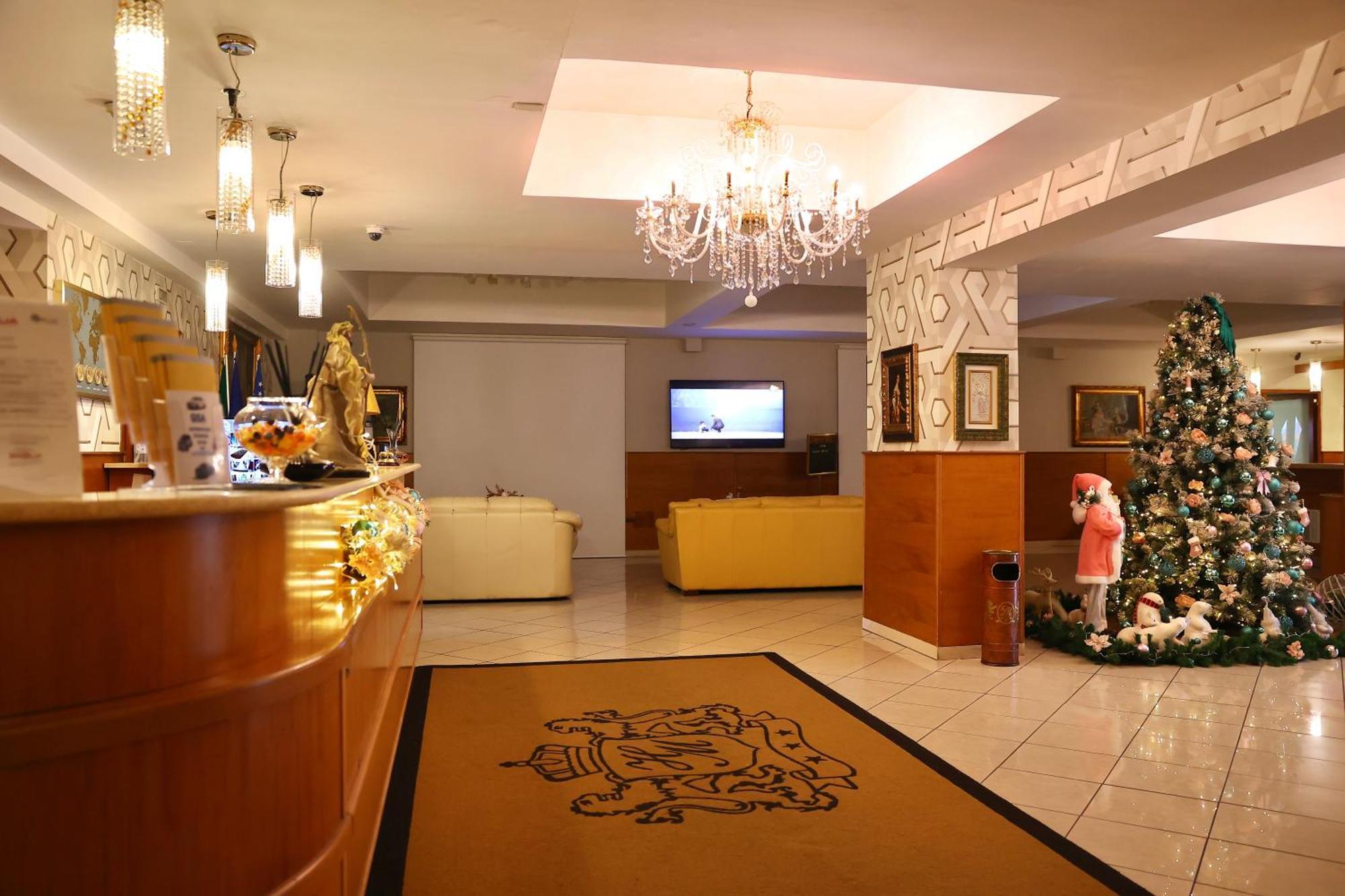 Hotel Max อาแวร์ซา ภายนอก รูปภาพ