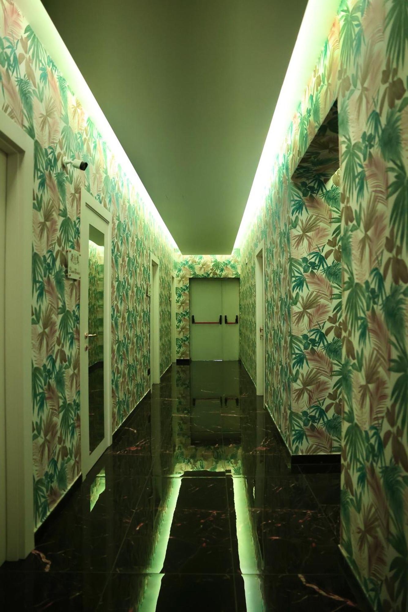 Hotel Max อาแวร์ซา ภายนอก รูปภาพ