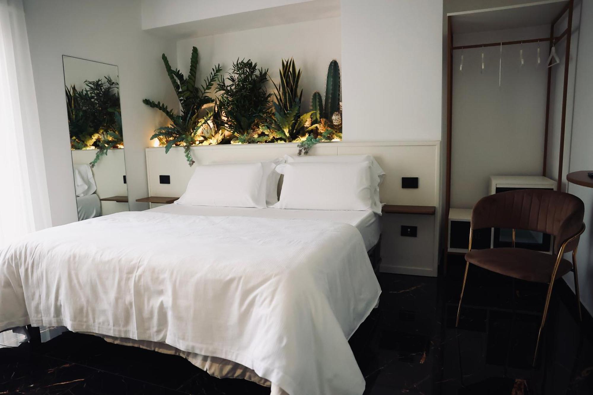 Hotel Max อาแวร์ซา ภายนอก รูปภาพ